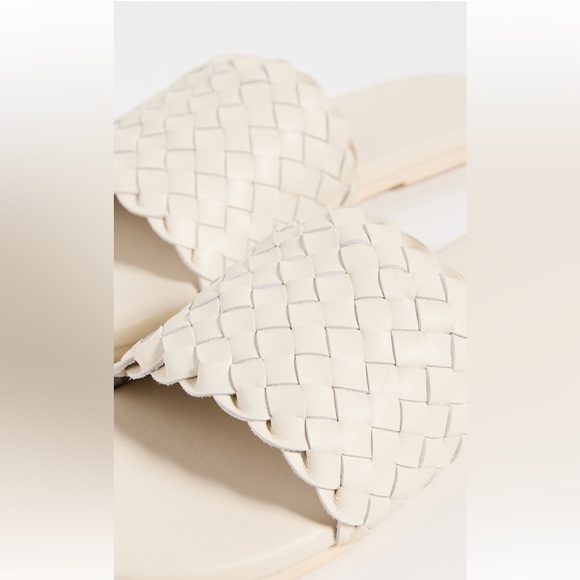 WOMENS size 7 TKEES vanilla woven sandal - Picture 5 of 8